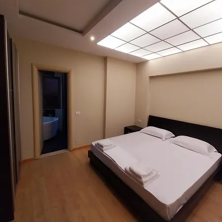 Danis Otel Golem (Tirana)