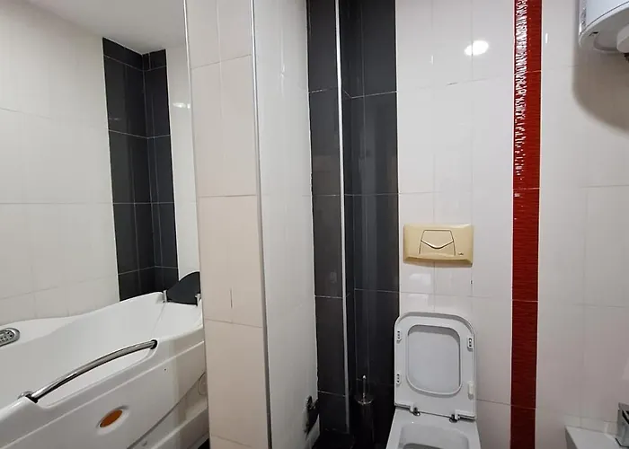 Danis 4* Golem (Tirana)