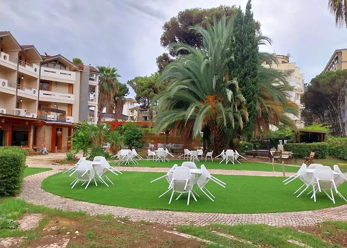 Danis 4* Golem (Tirana)