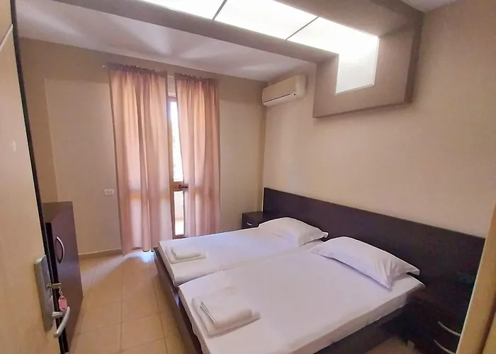 Hotel Danis 4*