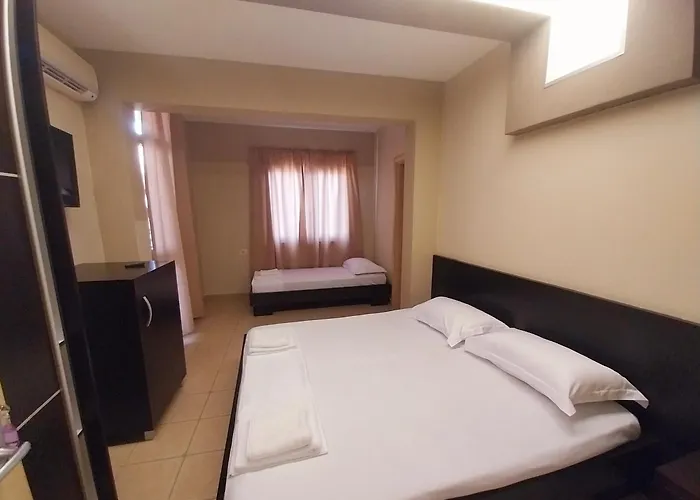 Hotel Danis Golem (Tirana)