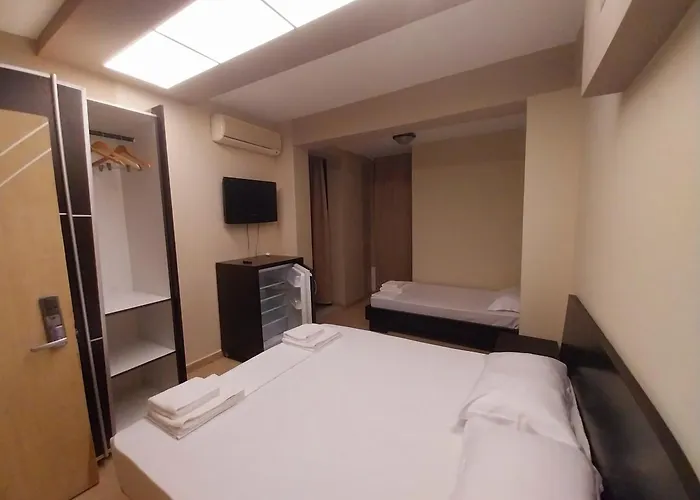 Danis 4* Golem (Tirana)