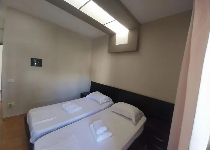 Danis 4* Golem (Tirana)