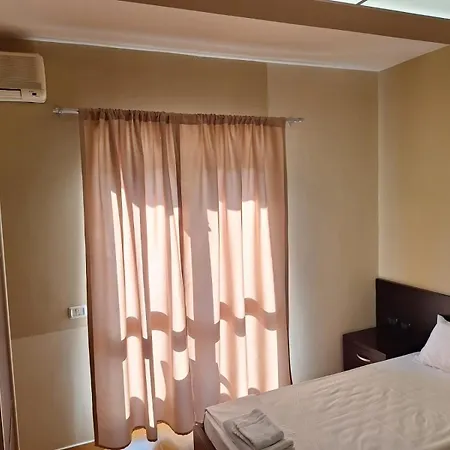 فندق Danis غوليم